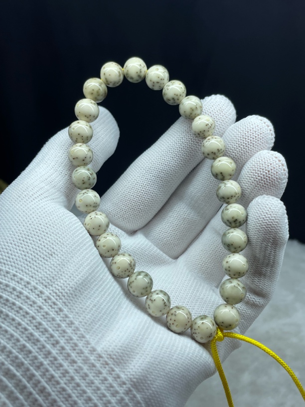 星月菩提手持月侧贯穿大留白稀散星9圆珠