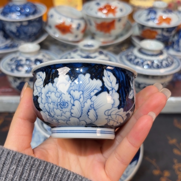 杯子…………………………………………