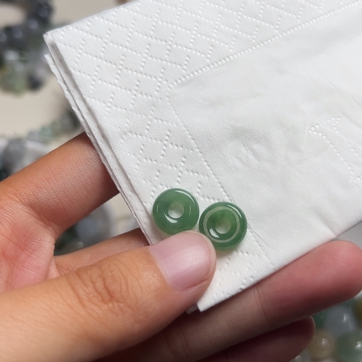 翡翠散珠冰绿甜甜圈