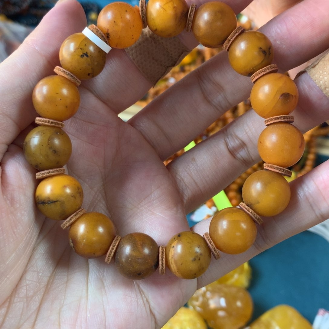 琥珀未镶嵌珠宝奇石86