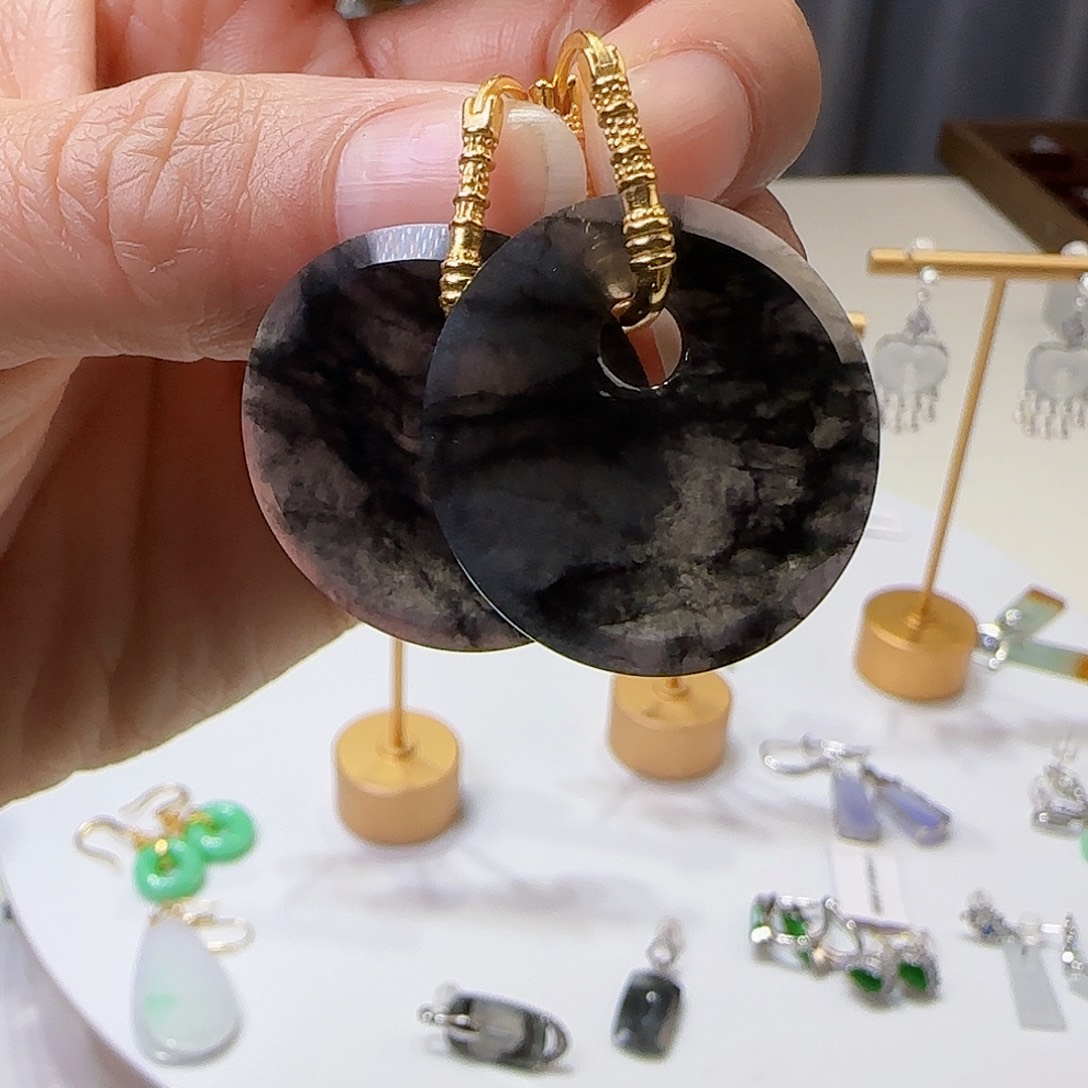 翡翠耳饰18K金镶嵌小**兔天然缅甸a货翡翠