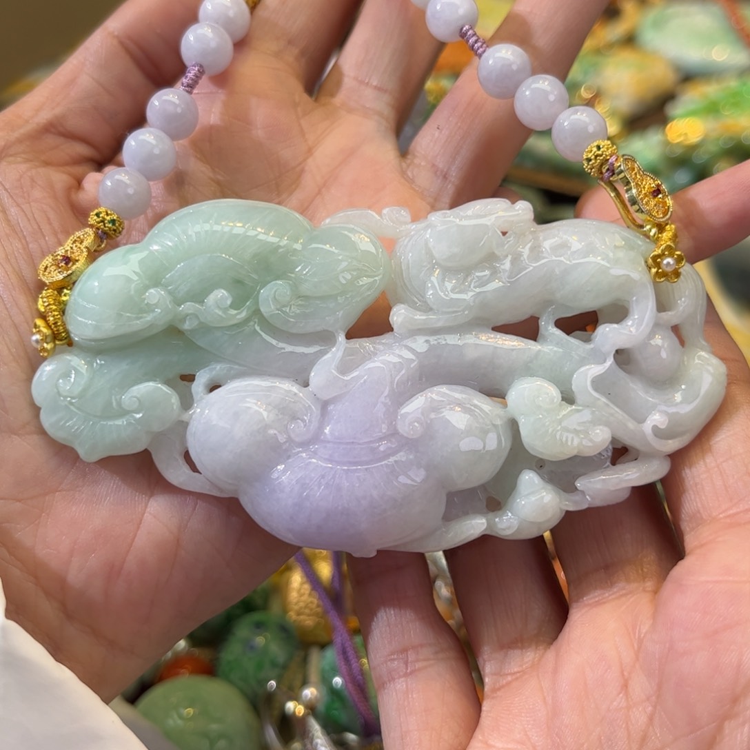 翡翠颈饰未镶嵌待编款