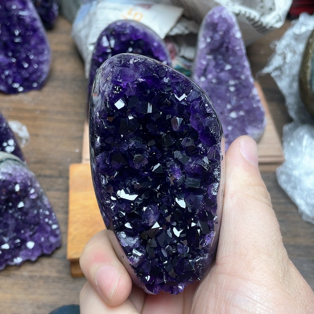 紫晶大型摆件（非配饰）未镶嵌