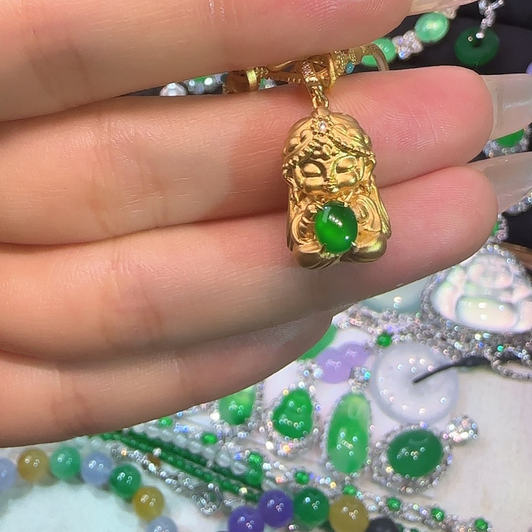 翡翠18K金镶嵌戒指