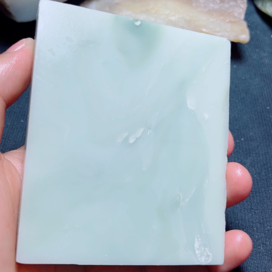 共***羔和田玉（糖玉）未镶嵌珠宝奇石
