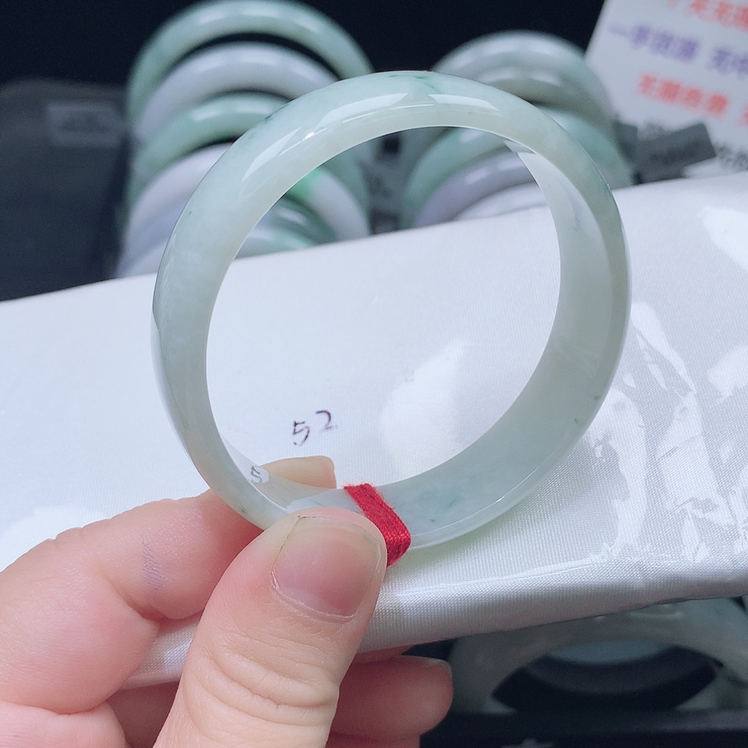翡翠未镶嵌手镯92