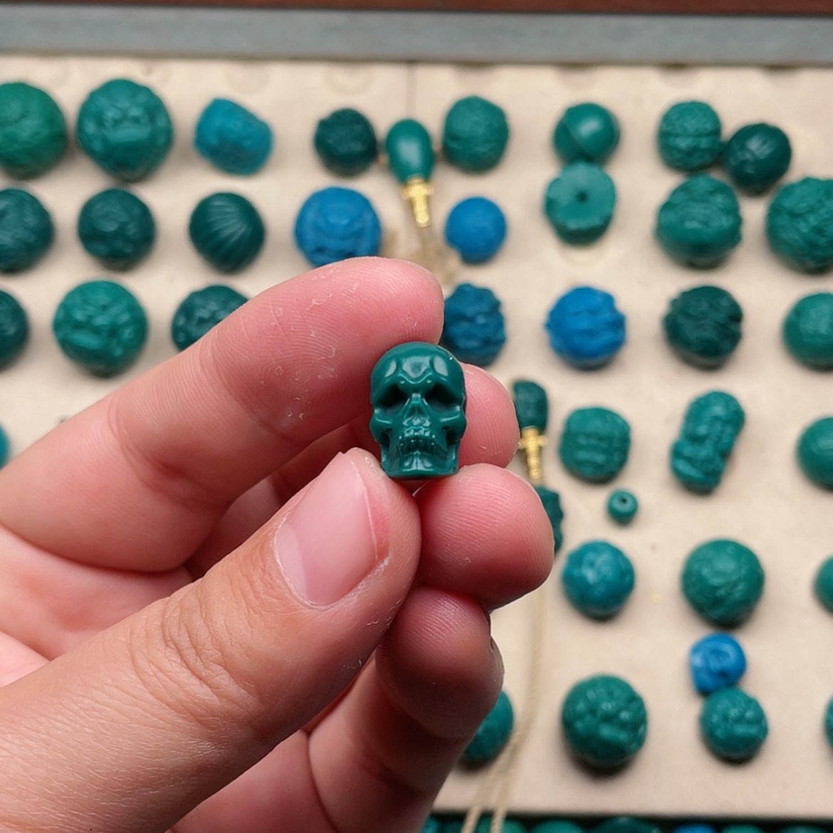 【闪购商品】玻璃颈饰骷髅头11×15.6一个