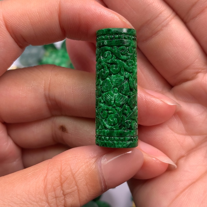 定制翡翠未镶嵌翡翠