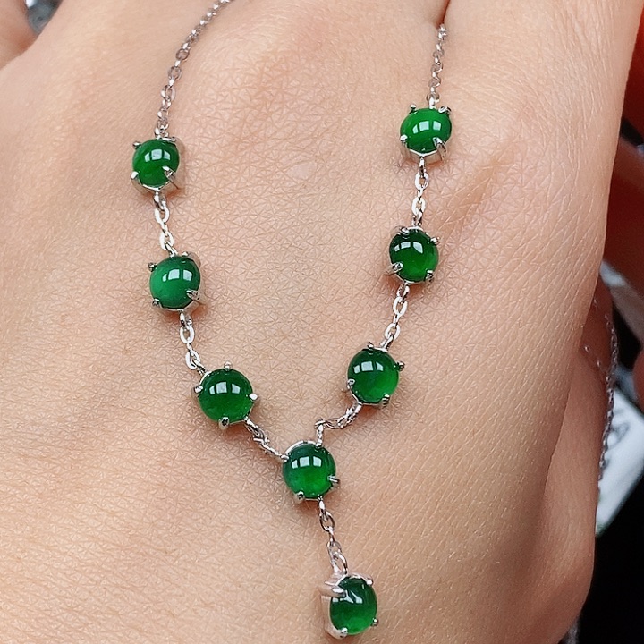 翡翠颈饰未镶嵌吊坠