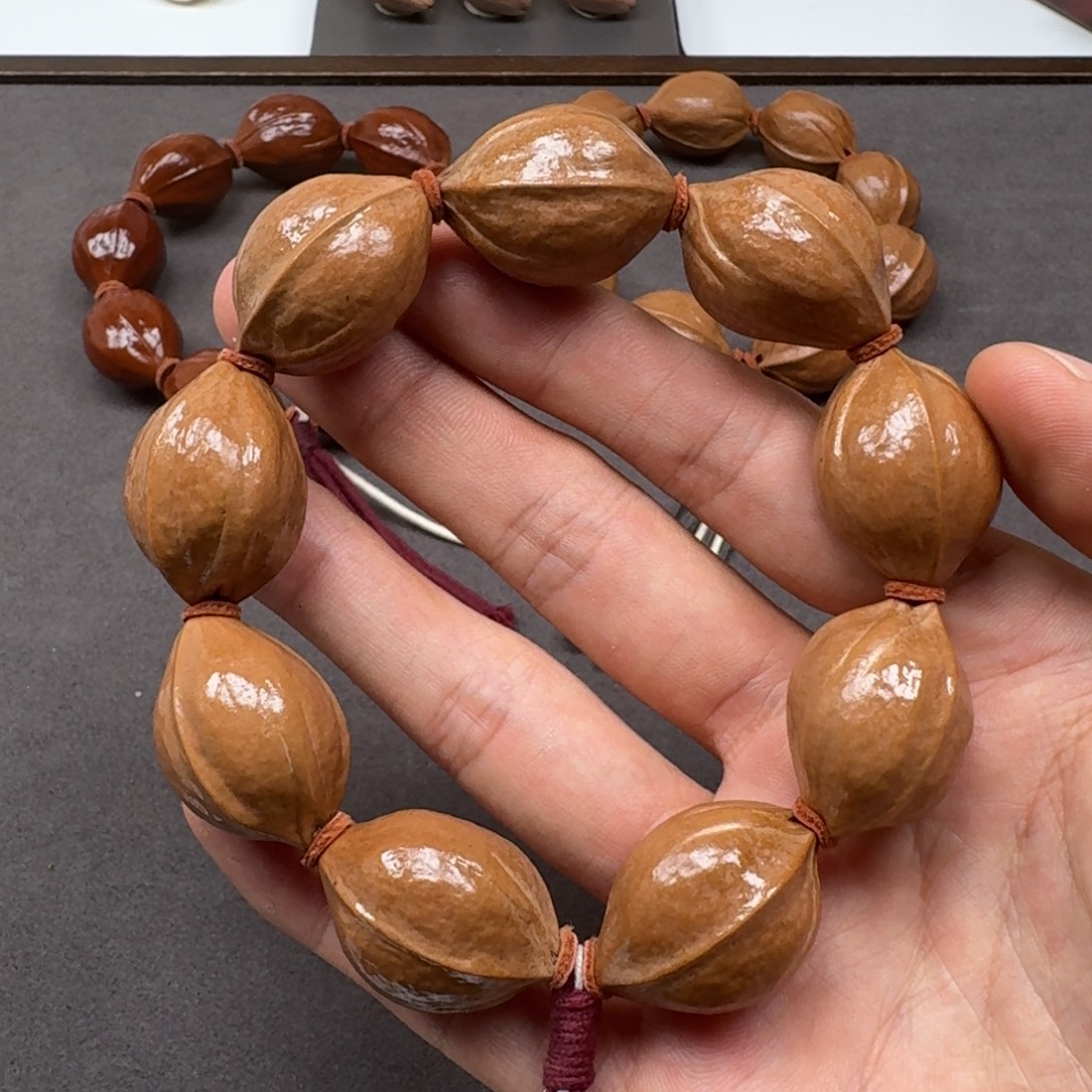 2.0*2.8头货梅林铁核手串