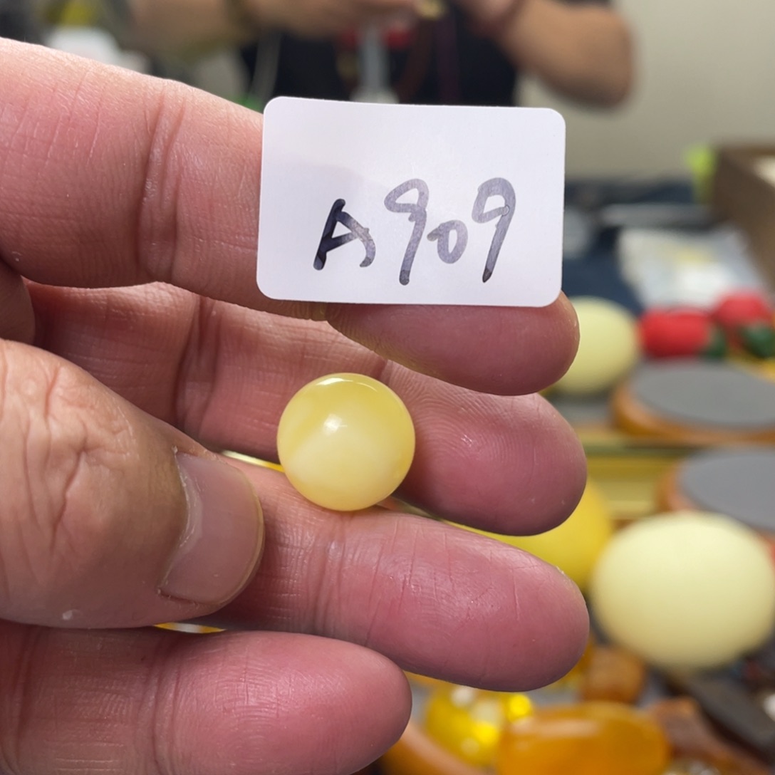 手链琥珀未镶嵌多样性发，发其中一件