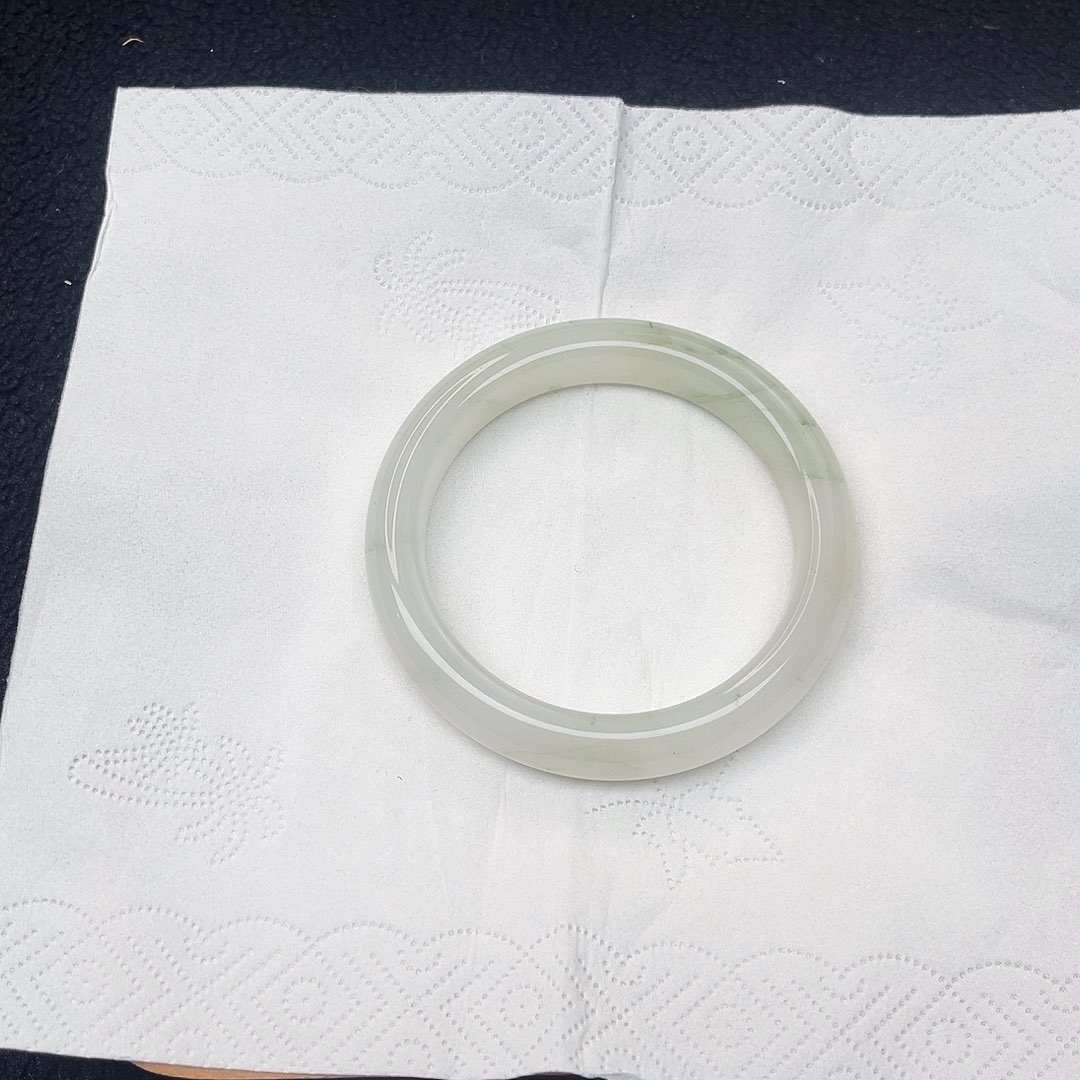 石英质玉未镶嵌手镯111