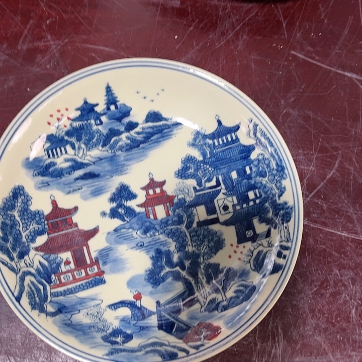 瓷片直径20厘米……黄