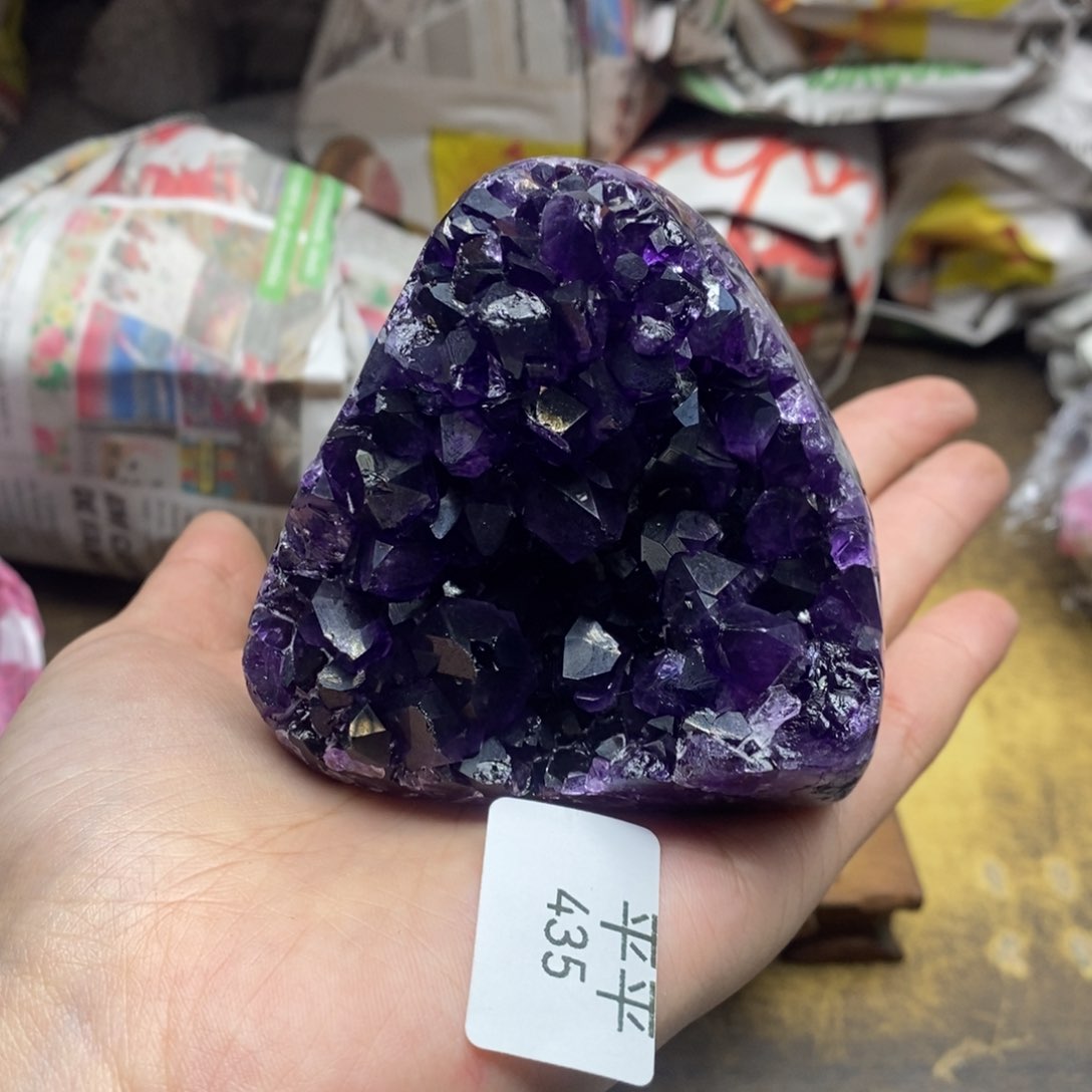 紫晶乌拉圭未镶嵌