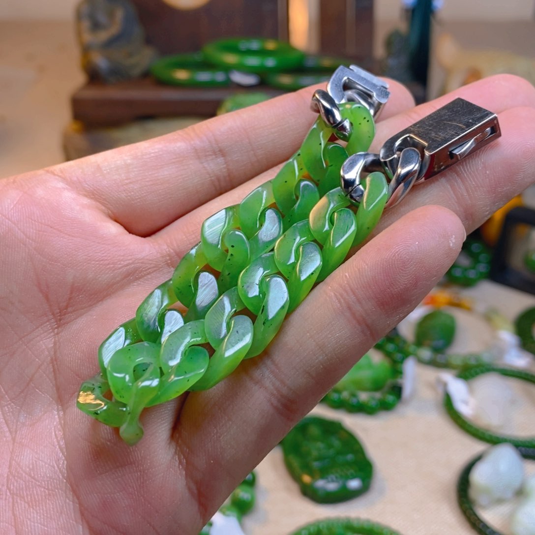 和田玉手链未镶嵌蓝**。