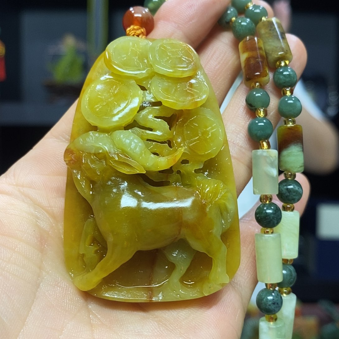 未镶嵌岫玉挂件吊坠