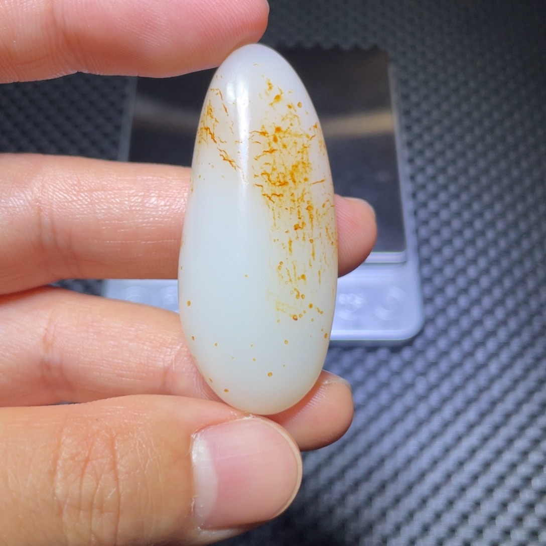 爱***赢和田玉未镶嵌颈饰