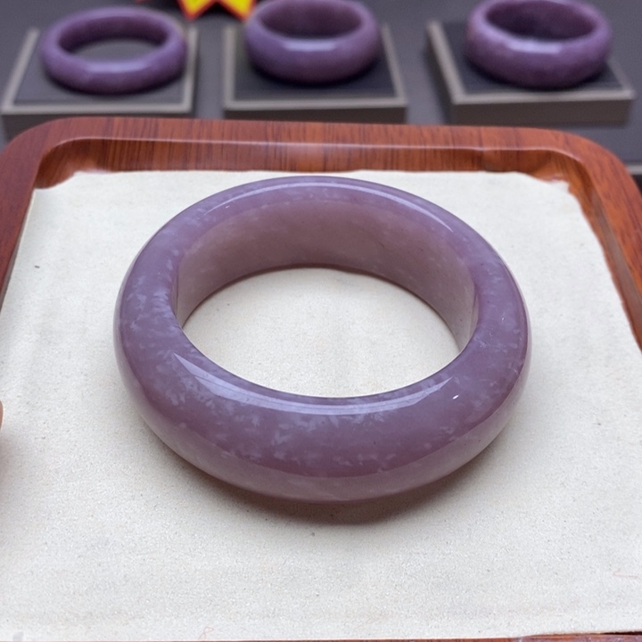 石英质玉合金颈饰初*、52.7