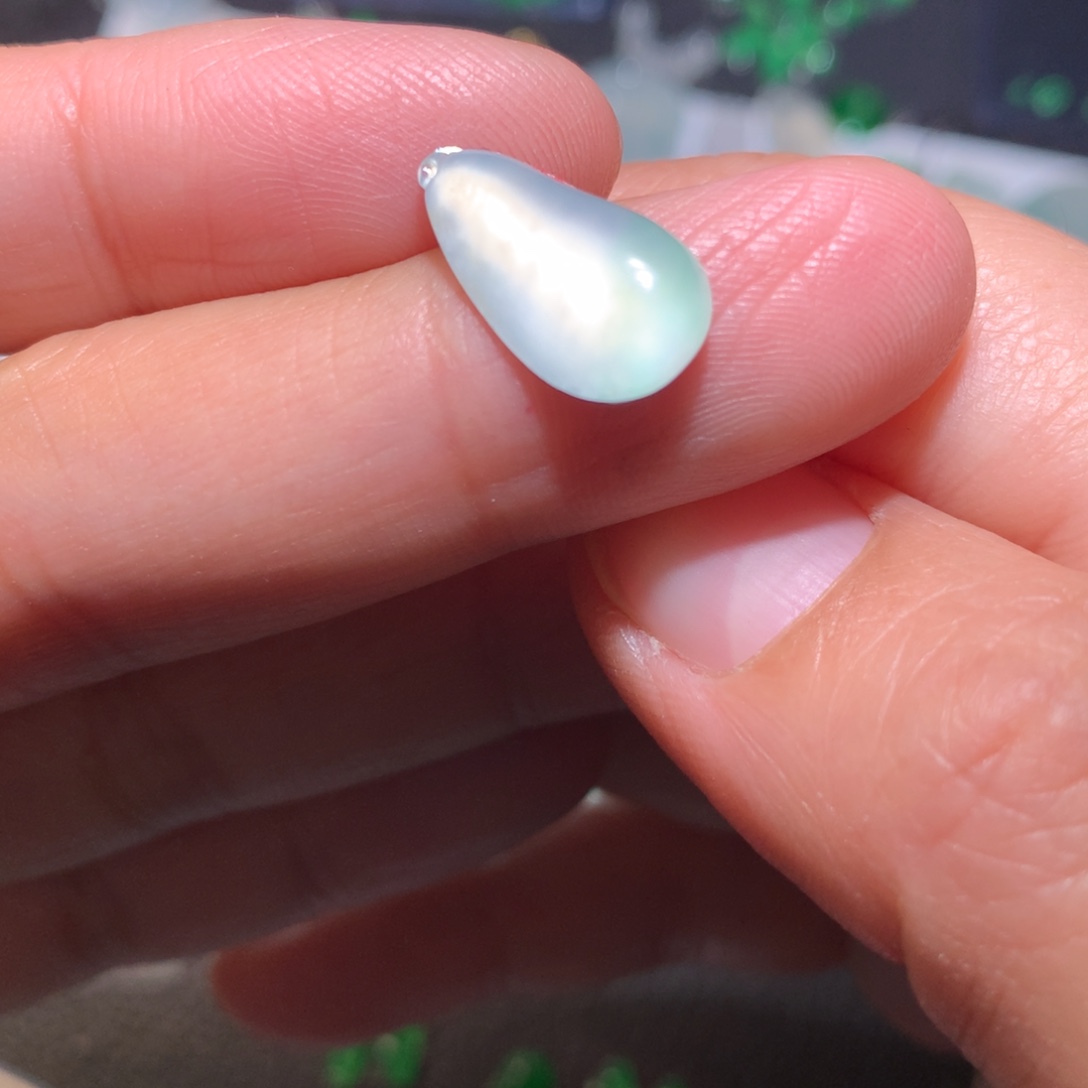 翡翠未镶嵌颈饰瓜