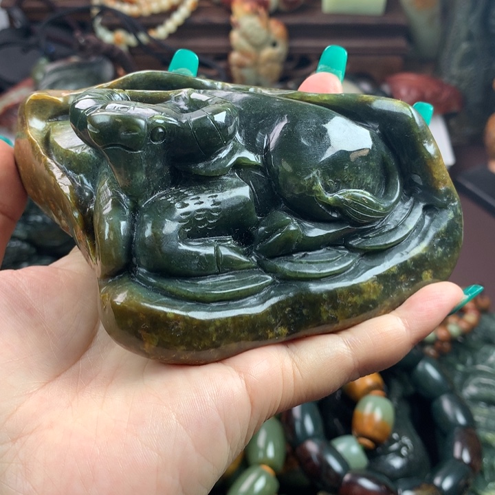 岫岩河磨玉（透闪石质玉）把件未镶嵌日*