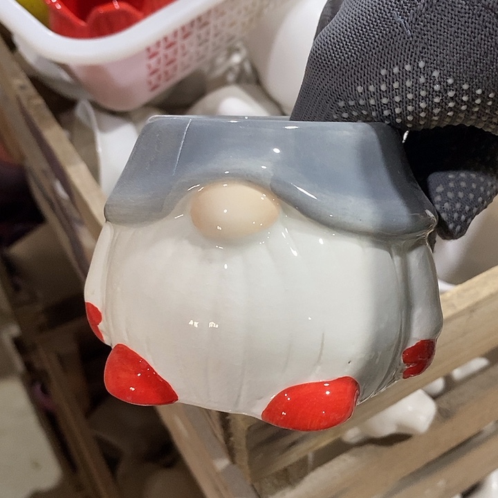 陶盆有孔 瑕疵针孔漏釉介意勿拍外高 7.5外口7.5