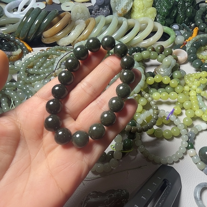 和田玉未镶嵌手串12