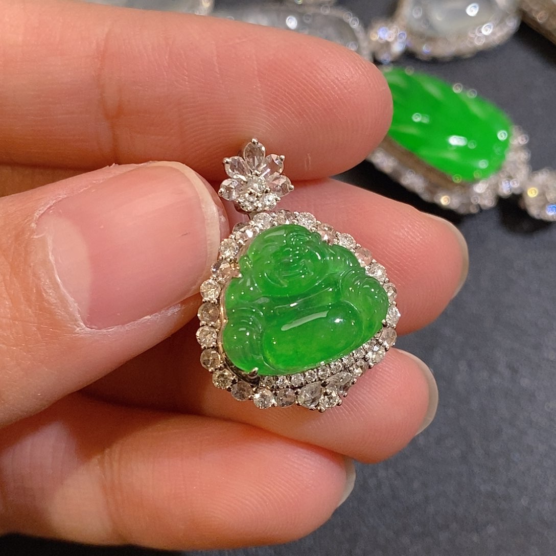 翡翠颈饰18K金镶嵌天然缅甸A货翡翠