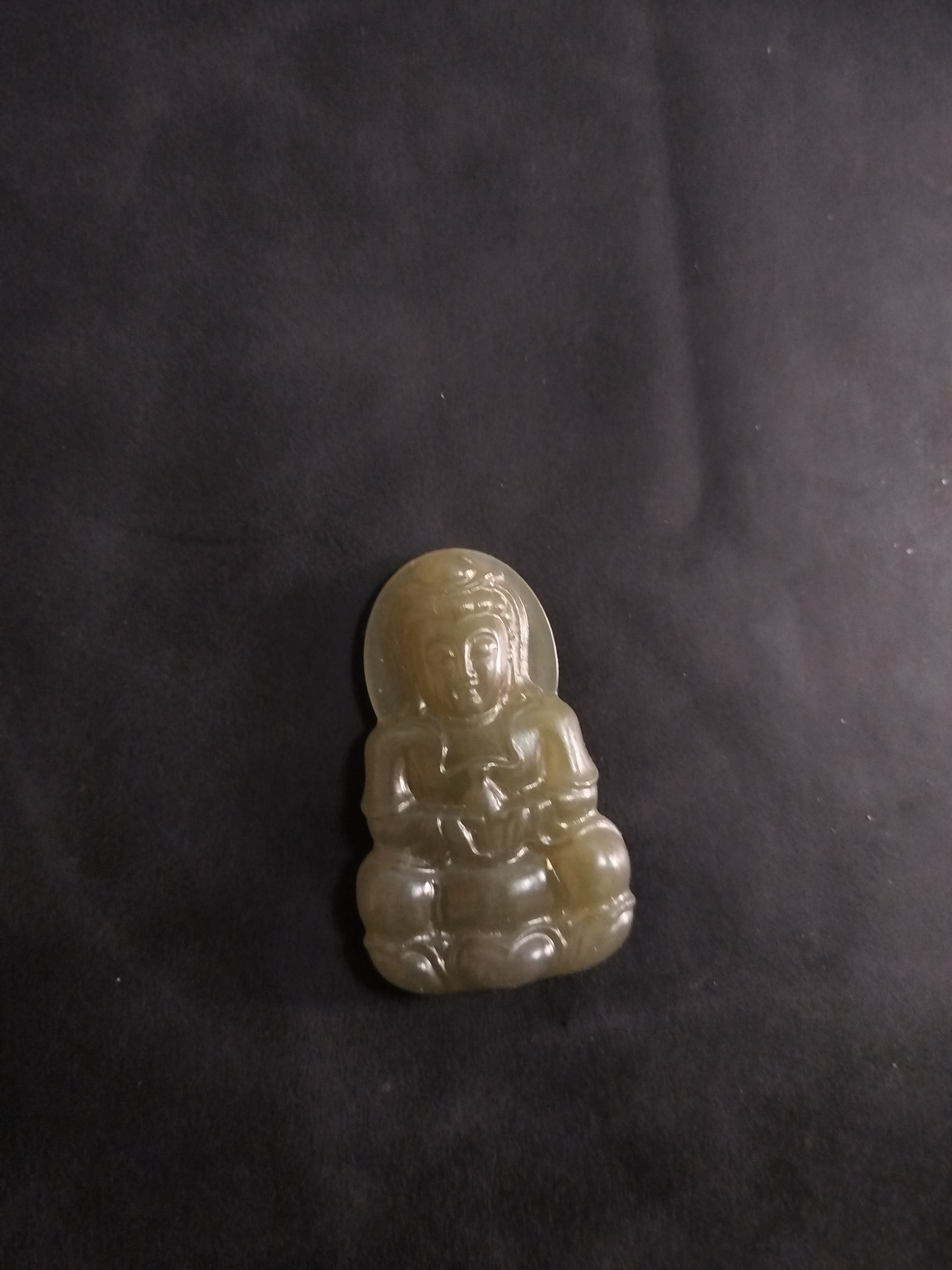 新疆和田玉吊坠.