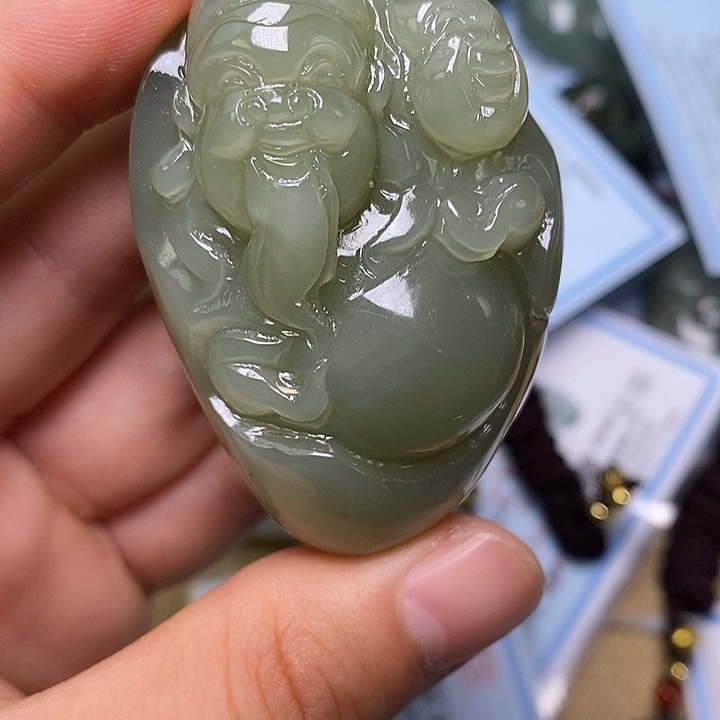 未镶嵌和田玉（糖玉）挂件56