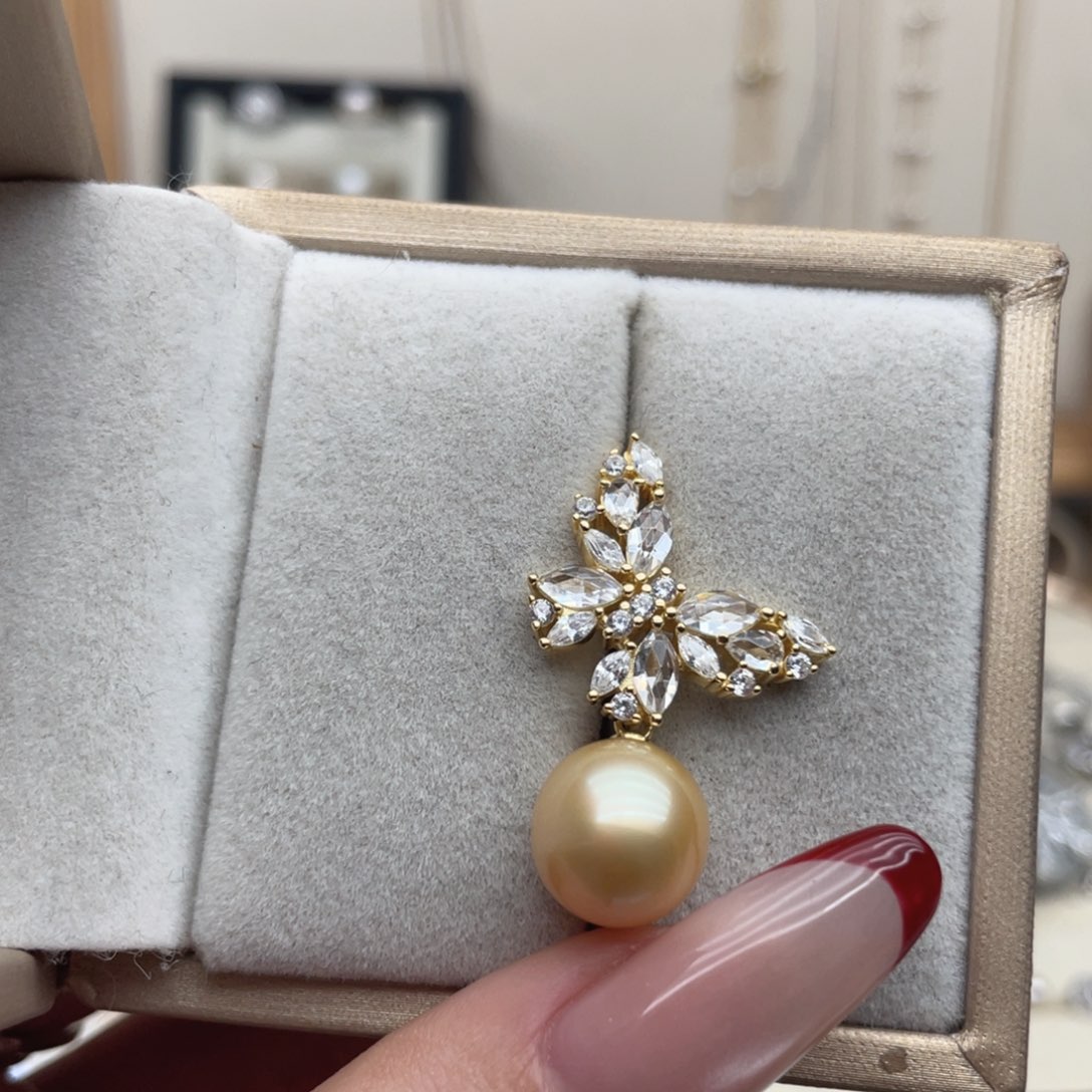 银S925镶嵌海水珍珠颈饰D66