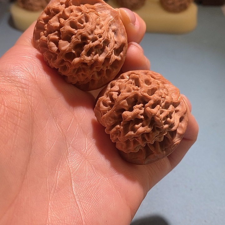 文玩核桃把件l***.秦闷41