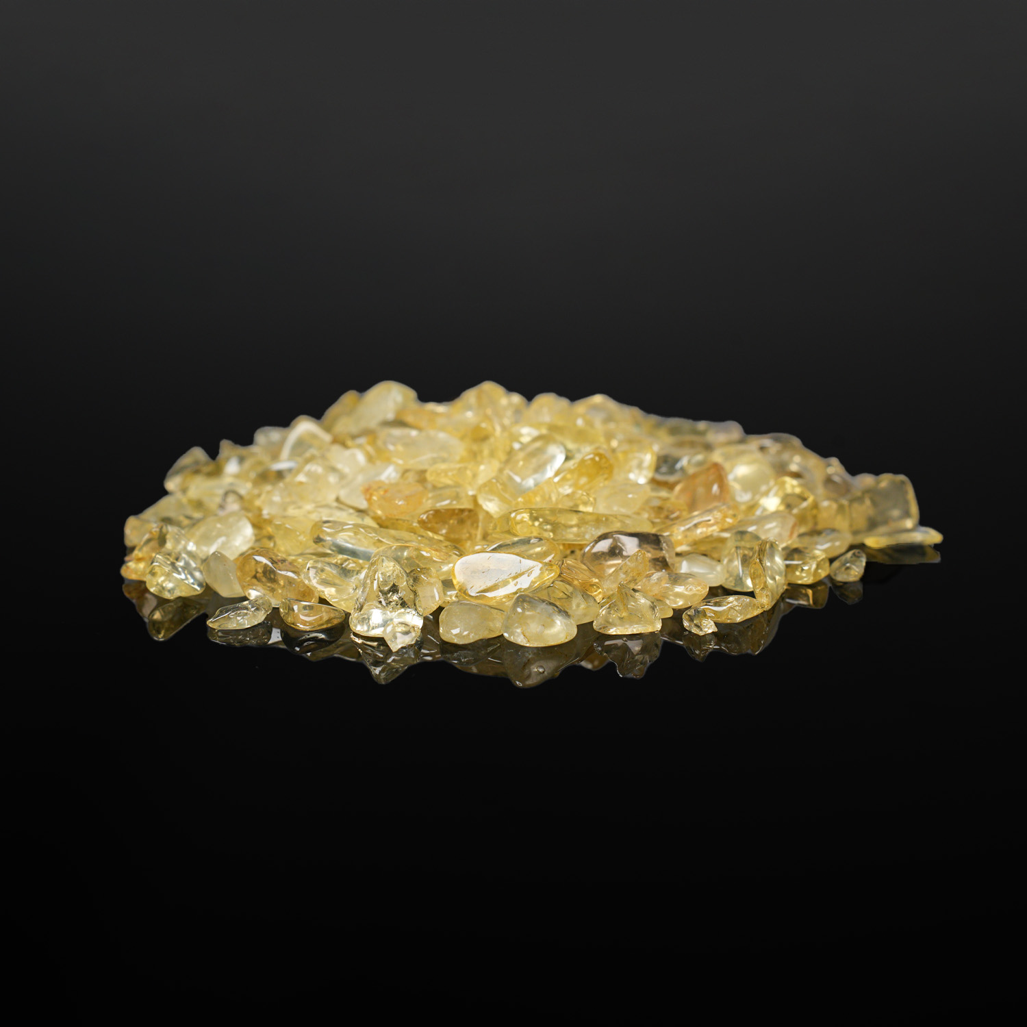 Z911 东海105矿口双A黄水晶 消磁石 多样性发其一