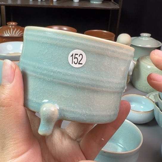 杯152号，不调不退，不带礼盒，微瑕