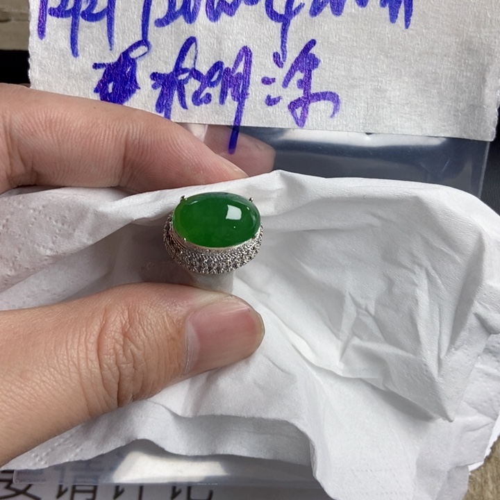 糊***生定制翡翠未镶嵌定制