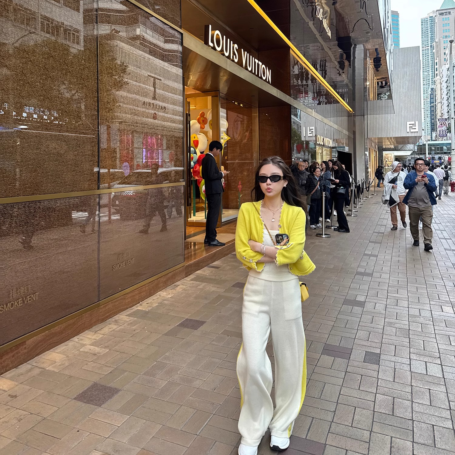 "25C甜嗲多巴胺"招财黄开局！独属春天的明媚 100羊毛针织衫