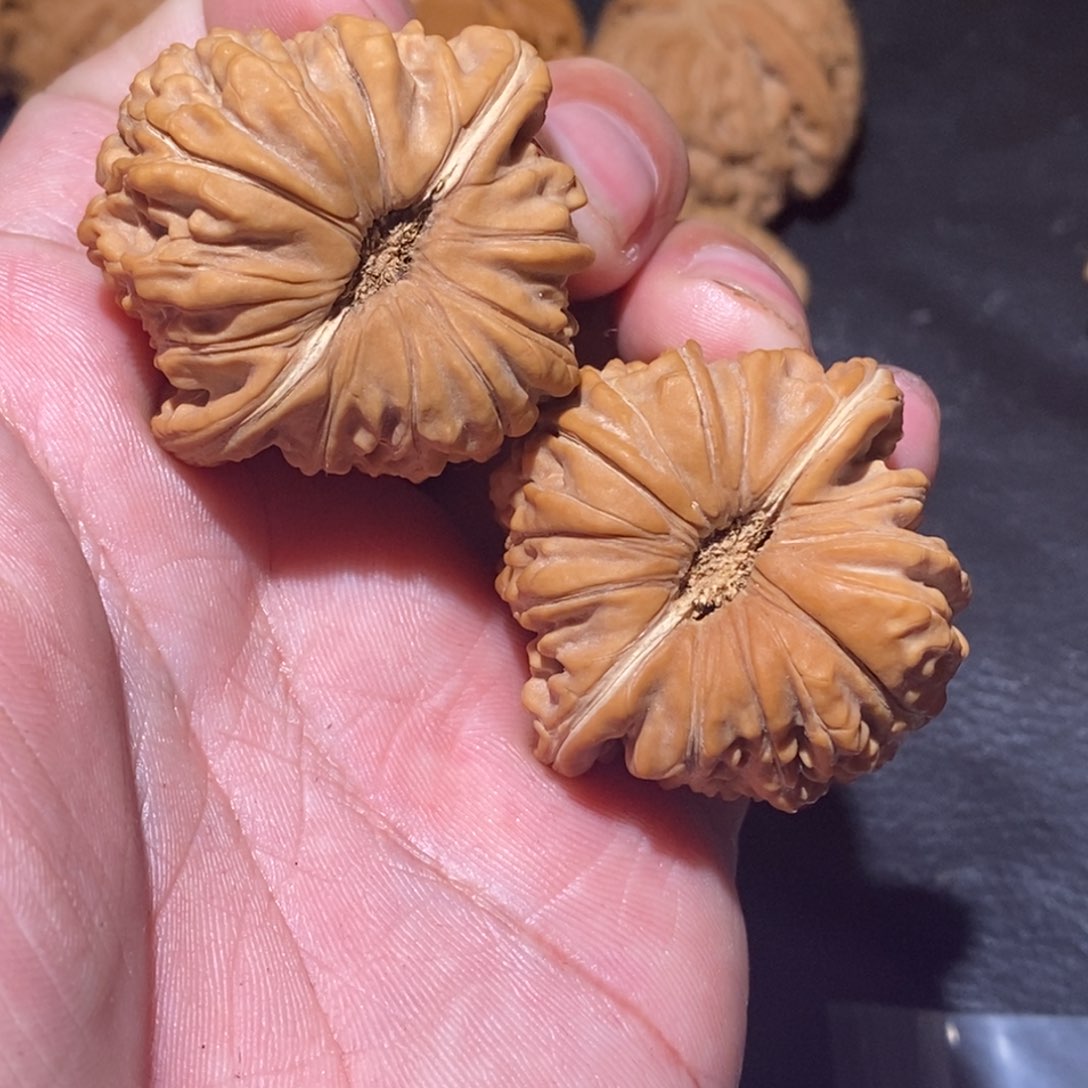 文玩核桃吊坠小*四座楼