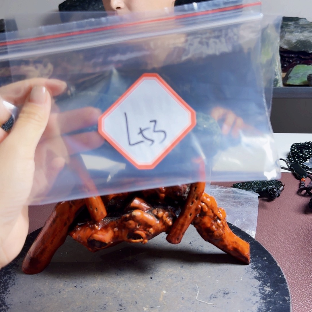 ▞***▖未镶嵌蛇纹石玉原石料