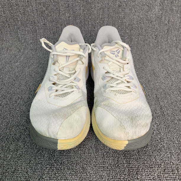 42码 科比 曼巴 篮球鞋