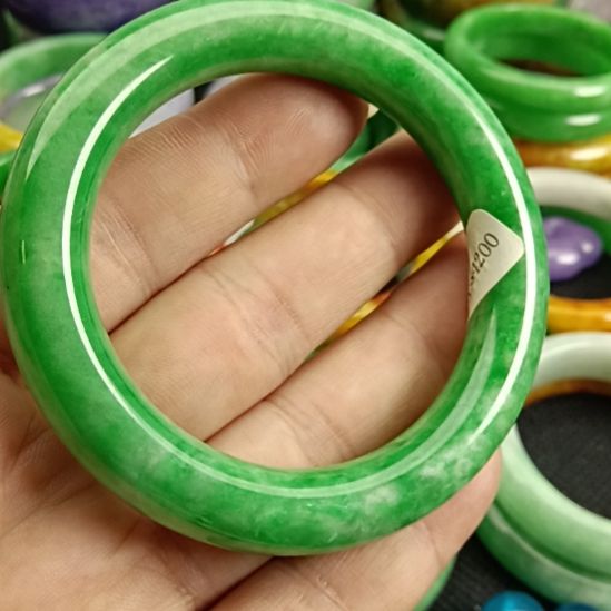 一***风翡翠未镶嵌挂件翡翠