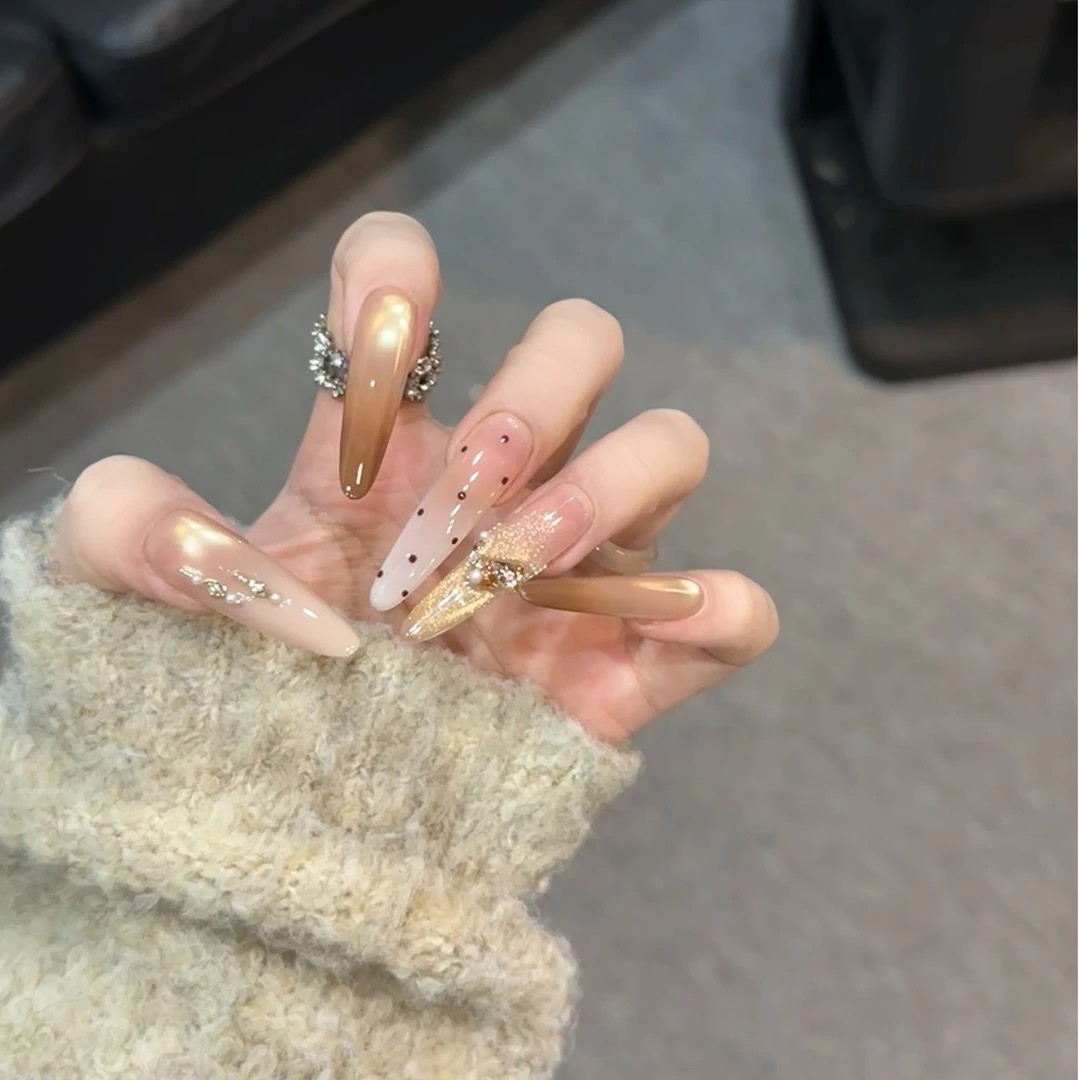 【暹罗猫】-暖调冬日显白冬感高定系列穿戴甲