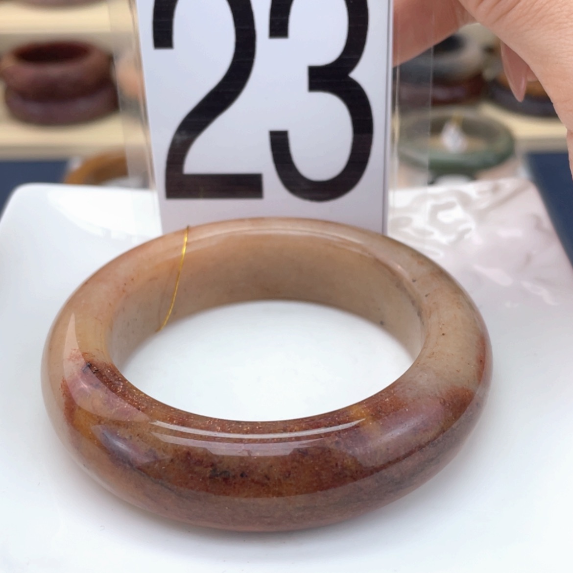 【闪购商品】石英质玉手镯未镶嵌