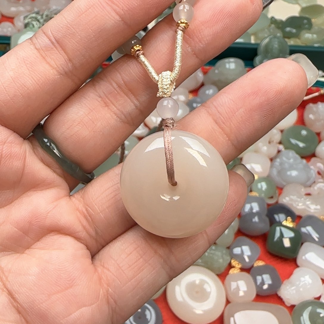 和田玉颈饰未镶嵌C***s