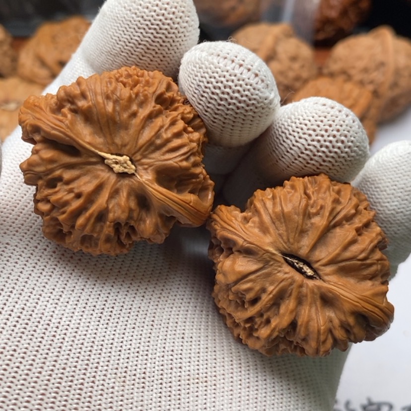 【闪购商品】文玩核桃把件哎****的212南疆