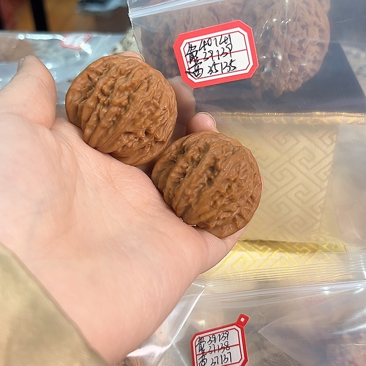 文玩核桃把件一代楼