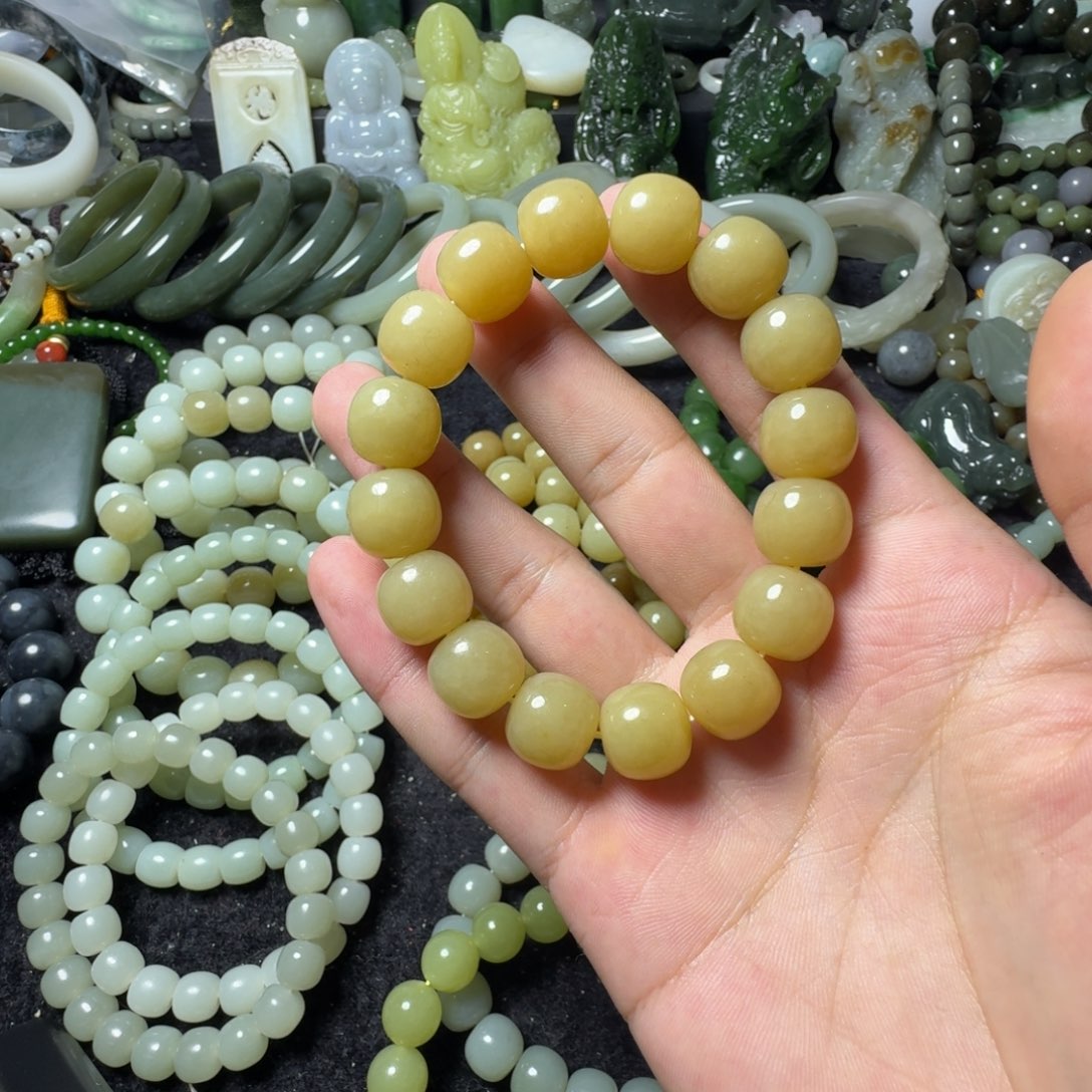 一***l和田玉未镶嵌手串