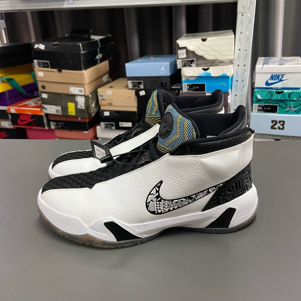 95新 NIKE/耐克 43码 zoom heritage n7 黑白 11998887 