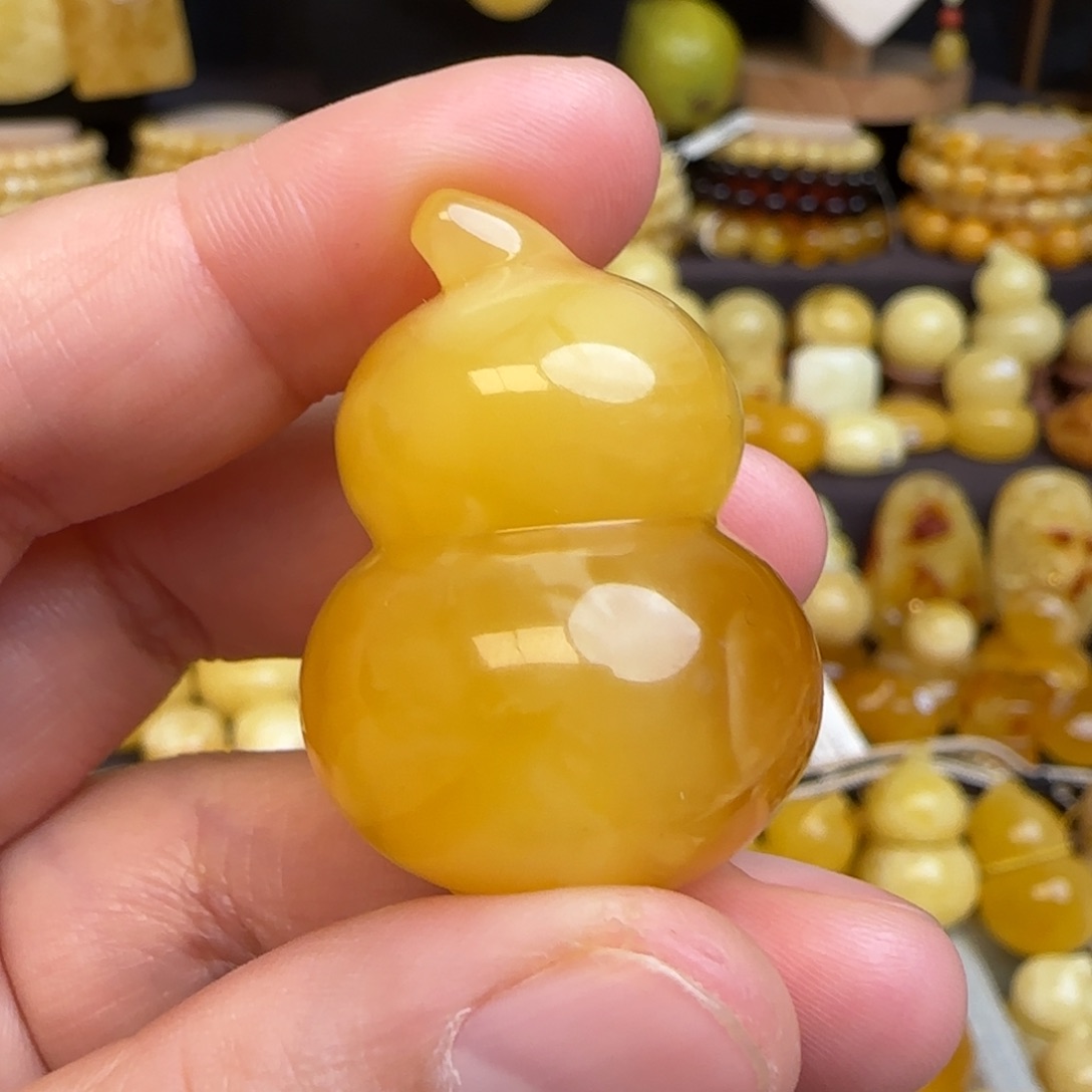 琥珀未镶嵌吊坠(赠链)天然俄料蜜蜡葫芦吊坠
