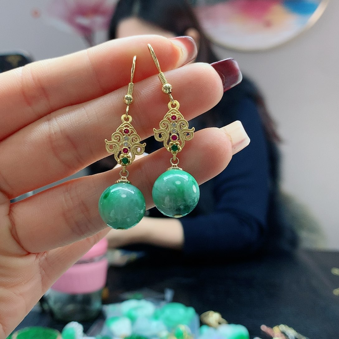 【闪购商品】翡翠耳饰未镶嵌，