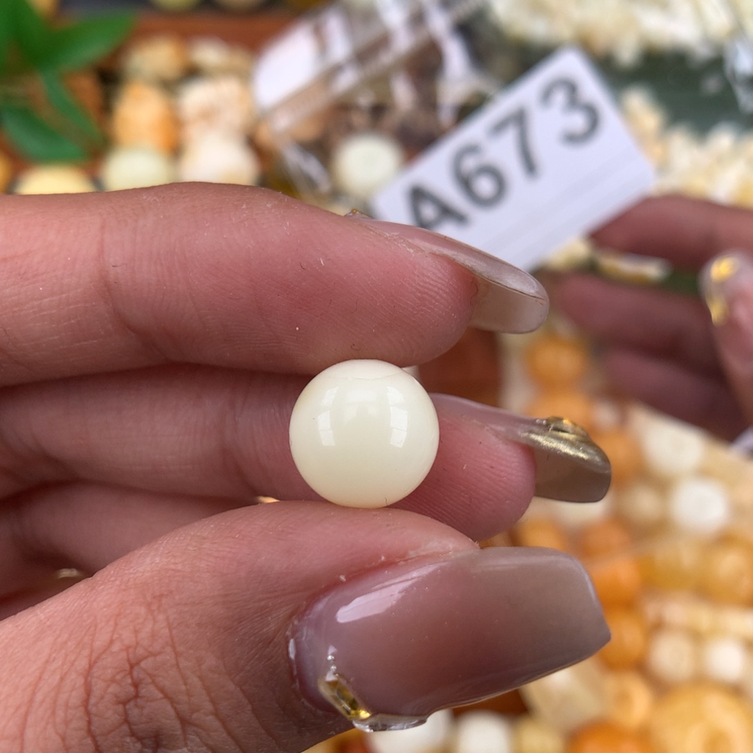 琥珀珠宝奇石未镶嵌10.6