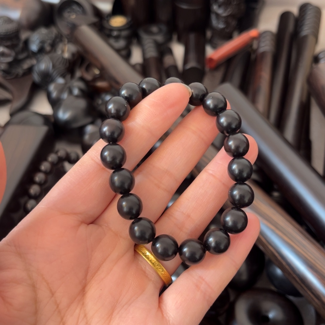 未***…黑酸枝木类紫光檀1.0单圈1条